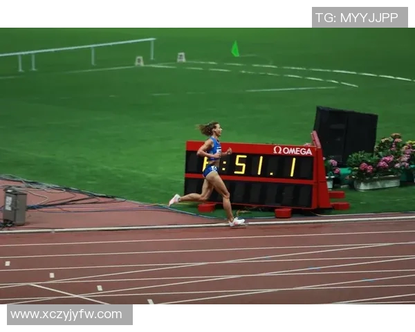 上海篮球队在钻石联赛中以71分稳居积分榜首位展现强劲实力